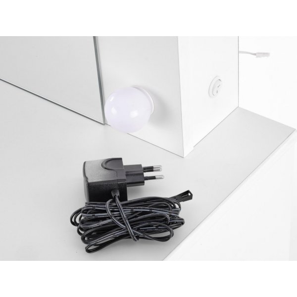 Coiffeuse blanche Facada avec éclairage 94 x 43 cm Coiffeuse blanche Facada avec éclairage 94 x 43 cm