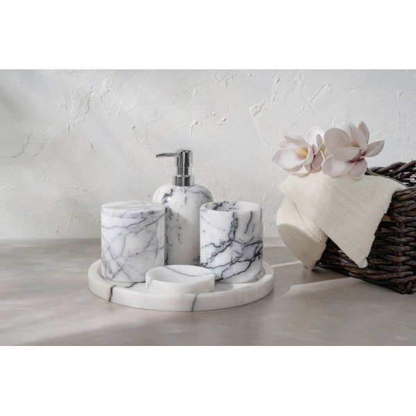 Badrumsset i vit marmor från Sicilien med 5 delar Badrumsset i vit marmor från Sicilien med 5 delar