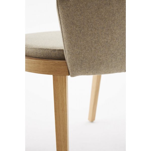 Lava karmstol - Valfri färg på stomme och klädsel Lava karmstol - Valfri färg på stomme och klädsel