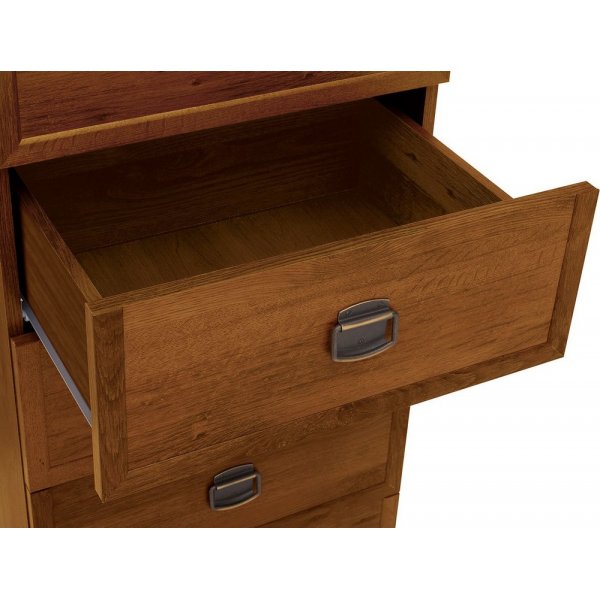 Crosby byrå - Antik Ek Crosby byrå - Antik Ek