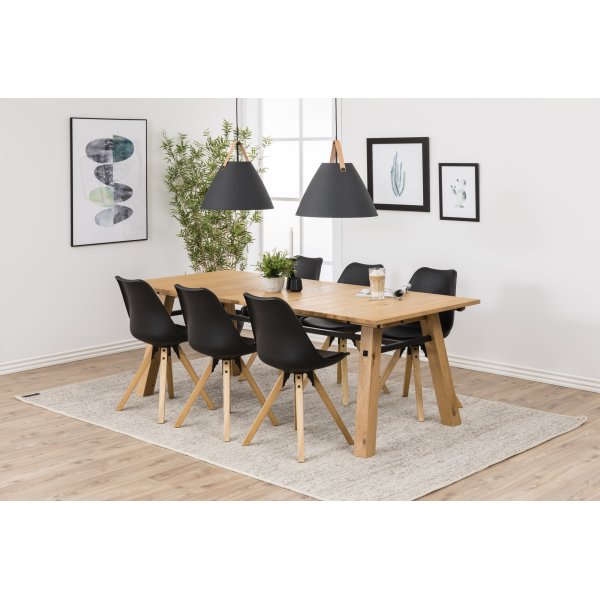 Dima matstol - Svart PU/gummiträ Dima matstol - Svart PU/gummiträ