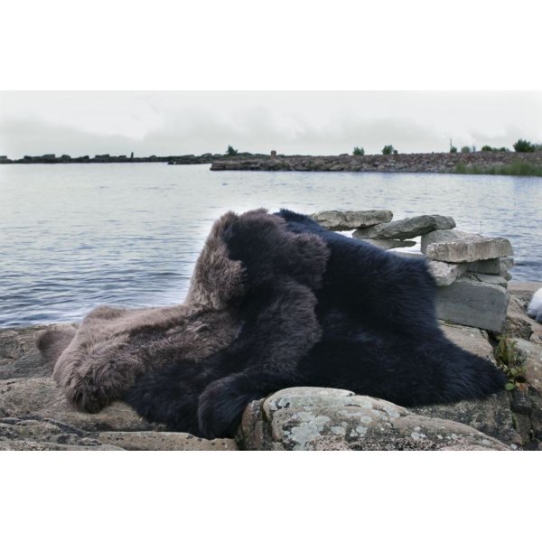 Gently långhårigt fårskinn Mörkbrun Gently långhårigt fårskinn Mörkbrun