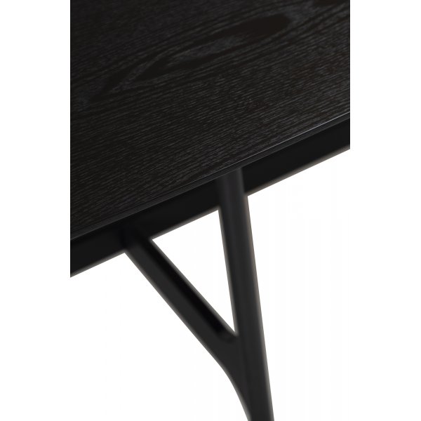 Table à manger Ooid 220 x 110 cm - Placage frêne teinté noir/noir Table à manger Ooid 220 x 110 cm - Placage frêne teinté noir/noir