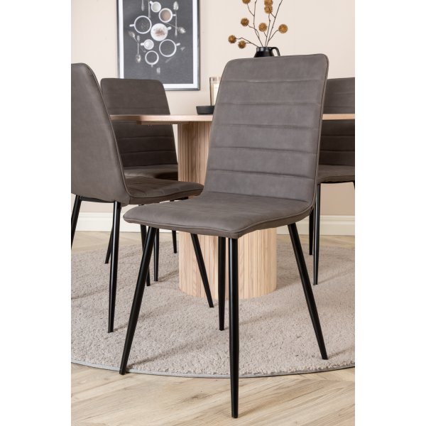 Bianca Matgrupp runt vitputsat matbord med 4 st Windu Lyx grå stolar Bianca Matgrupp runt vitputsat matbord med 4 st Windu Lyx grå stolar