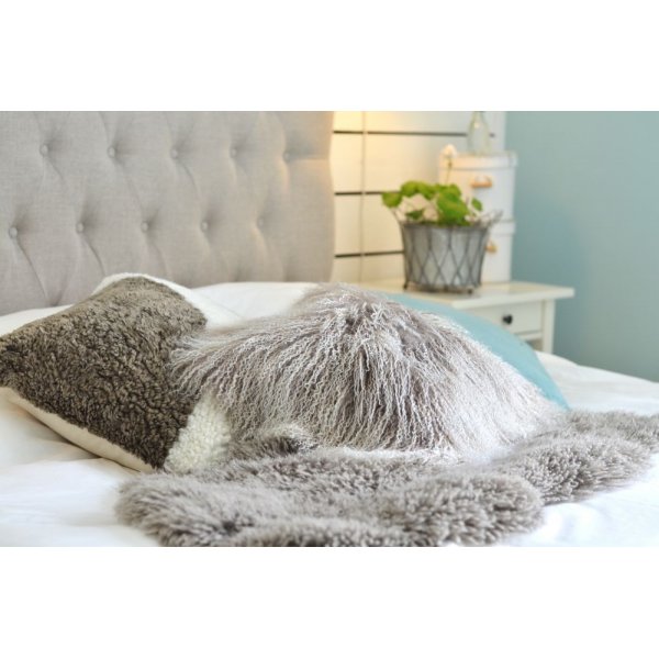 Shansi kuddfodral fårskinn Beige/vit Shansi kuddfodral fårskinn Beige/vit