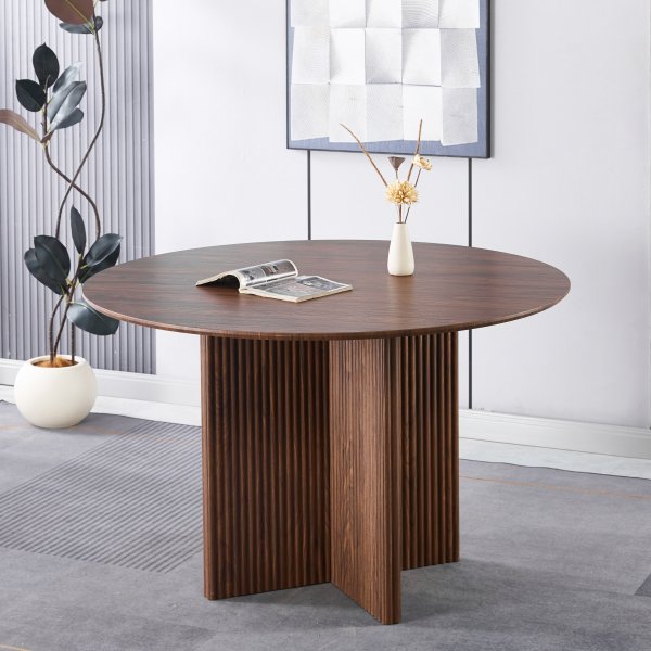 Matgrupp Crossby bord �120cm i valn�t med 4st Ludvig matstol i valn�t