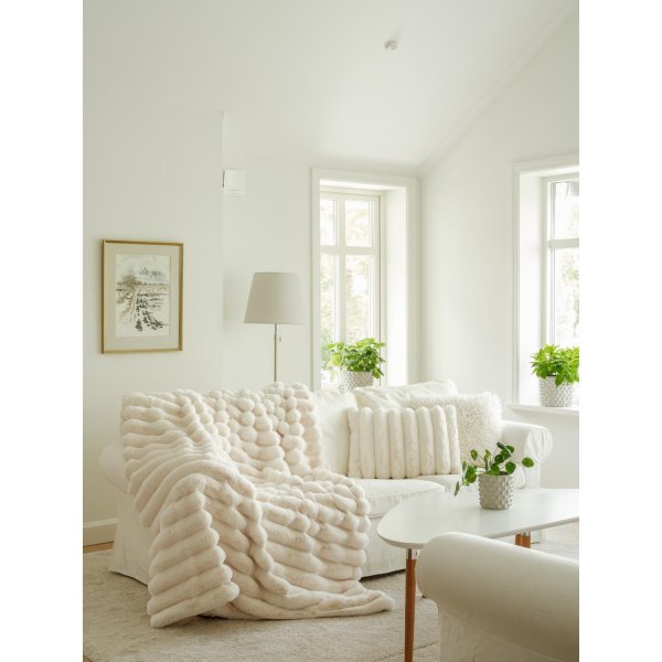 Liny pläd 140 x 220 cm - Ivory Liny pläd 140 x 220 cm - Ivory