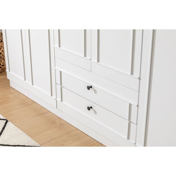 Armoire Lia 210 x 52 x 178 cm - Blanc Armoire Lia 210 x 52 x 178 cm - Blanc