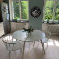 Kundbild Matbord �120 cm runt vitt - Rosvik: I v�rt k�k blev det perfekt. Vi...