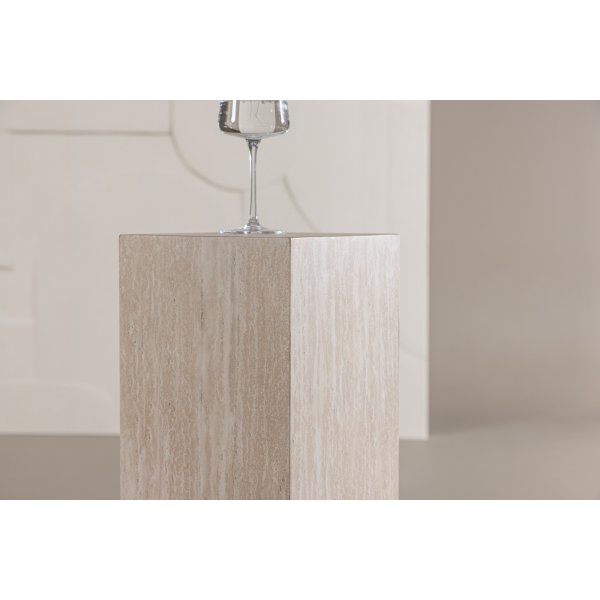 Ramsvik sidobord H:65 cm - Travertin-look Ramsvik sidobord H:65 cm - Travertin-look