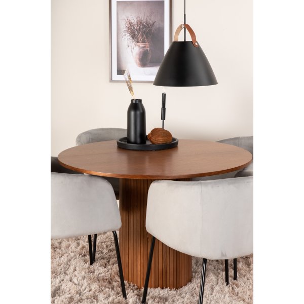 Bianca Matgrupp runt valnöt matbord med 4 st Berit grå stolar Bianca Matgrupp runt valnöt matbord med 4 st Berit grå stolar