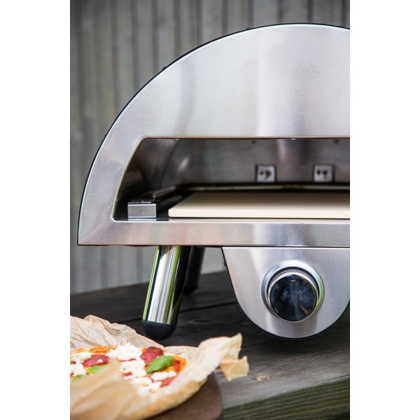 Four  pizza Sentosa - Noir