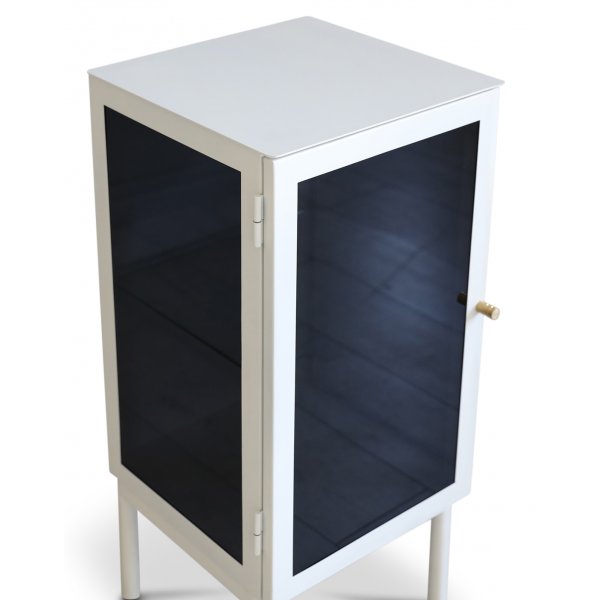 Revel vitt sngbord 75 cm med vnster hngd drr + Textilrengring fr mbler