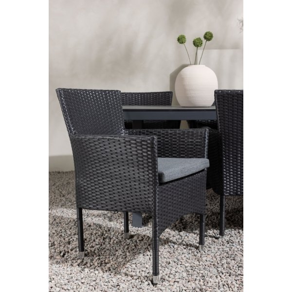 Garcia utematgrupp med 6 st Malina stolar - Svart Garcia utematgrupp med 6 st Malina stolar - Svart