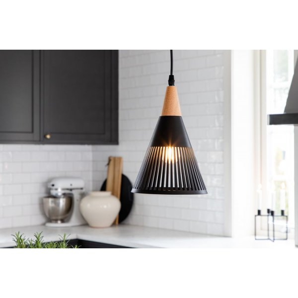 Nittsjö taklampa - Svart Nittsjö taklampa - Svart