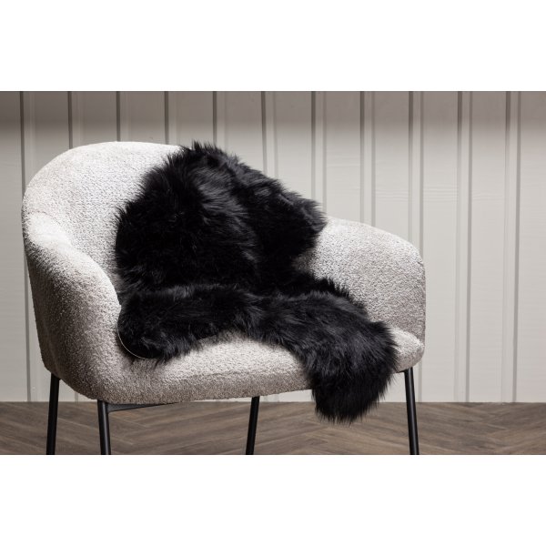 Katy fäll 60 x 90 cm - Svart fuskpäls Katy fäll 60 x 90 cm - Svart fuskpäls