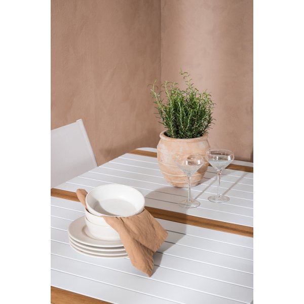 Togo utematgrupp med 4 st Santorini stolar - Teak/Vit Togo utematgrupp med 4 st Santorini stolar - Teak/Vit