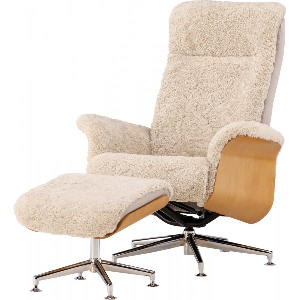 Ulla fåtölj med fotpall i fårskinn - Beige / Ek / Krom + Textilrengöring för möbler Ulla fåtölj med fotpall i fårskinn - Beige / Ek / Krom + Textilrengöring för möbler