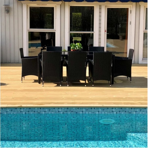 Brantevik utegrupp, bord med 8 st stolar - Svart konstrotting