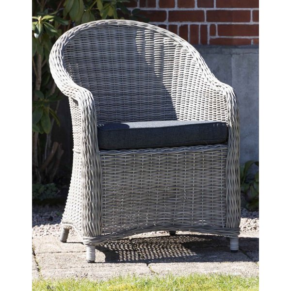 Nebraska - Utefåtölj i konstrotting + Textilrengöring för möbler Nebraska - Utefåtölj i konstrotting + Textilrengöring för möbler