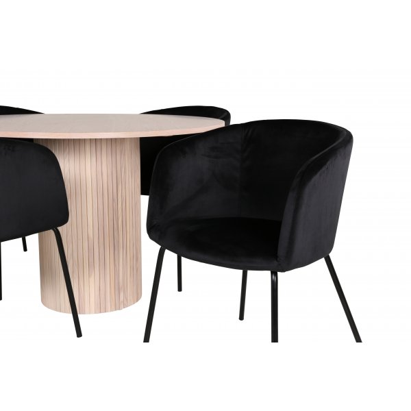 Bianca Matgrupp runt vitputsat matbord med 4 st Berit svart stolar