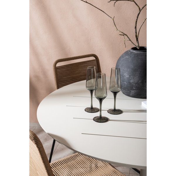 Lina utematgrupp med 4 st Lindos stolar - Beige/Brun Lina utematgrupp med 4 st Lindos stolar - Beige/Brun