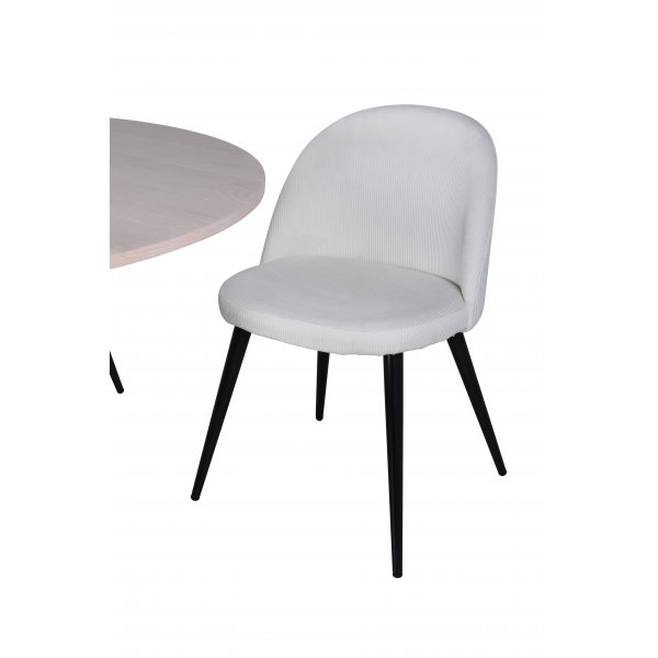 Bianca Matgrupp runt vitputsat matbord med 4 st Velvet gr�ddvit stolar