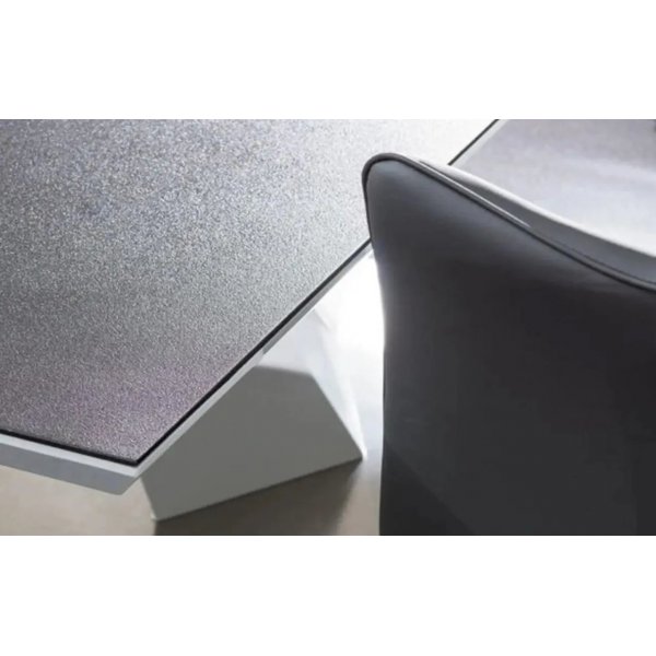 Taylor matbord 80x120-180 cm - Grå Taylor matbord 80x120-180 cm - Grå