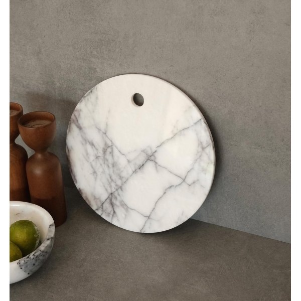 Rund skärbräda i vit marmor från Sicilien - ?Ø25 cm Rund skärbräda i vit marmor från Sicilien - ?Ø25 cm