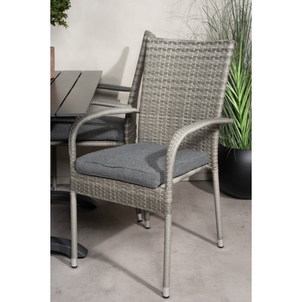 Denver utematgrupp med 4 st Anna stolar - Svart/Grå Denver utematgrupp med 4 st Anna stolar - Svart/Grå