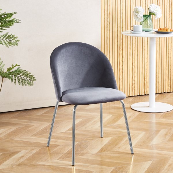 Stol grå med kromade ben - Plaza Stol grå med kromade ben - Plaza