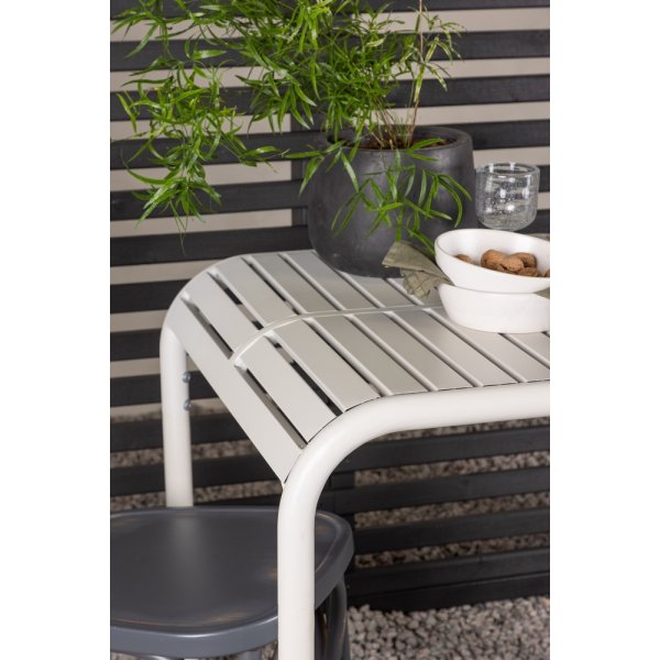 Borneo utematgrupp med 2 st Peking stolar - Beige/Mörkgrå Borneo utematgrupp med 2 st Peking stolar - Beige/Mörkgrå