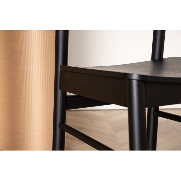 Montros matstol - Svart Montros matstol - Svart