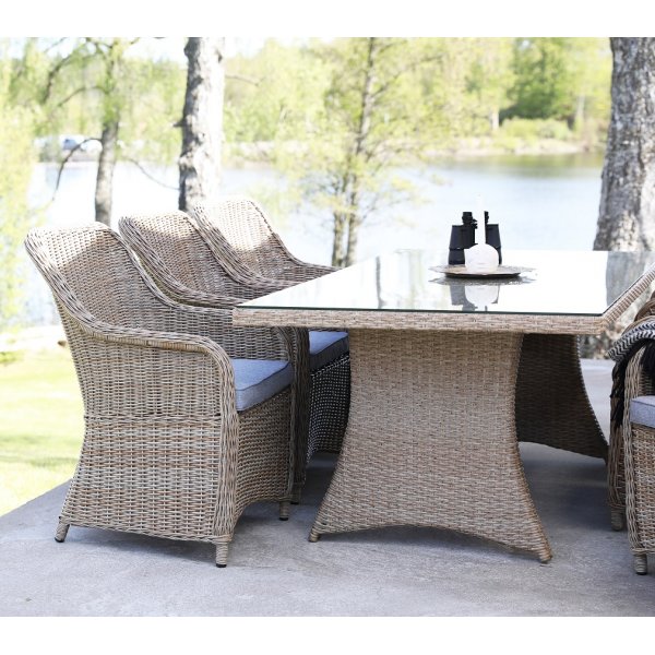 Matgrupp - Sienna bord inklusive 6 st Lotus f�t�ljer