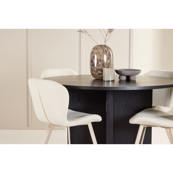 Matbord Strada med 4 st Lilja stolar - Beige/svart + 4.00 x Stolsdyna Matbord Strada med 4 st Lilja stolar - Beige/svart + 4.00 x Stolsdyna