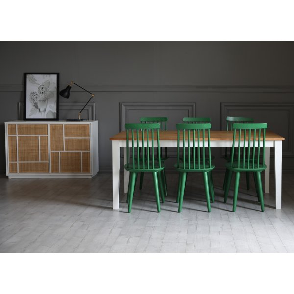 Dalsland matgrupp: Matbord i Ek / vitt med 6 st gröna Pinnstolar Dalsland matgrupp: Matbord i Ek / vitt med 6 st gröna Pinnstolar