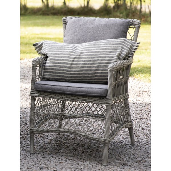 Chaise de salle  manger d\\\'extrieur en rotin gris avec coussin