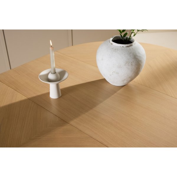 Strada matbord 120-170 x 120 cm - Whitewash Strada matbord 120-170 x 120 cm - Whitewash