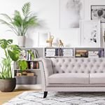 Milton Chesterfield 2-sits soffa. V?lj kl?dsel bland ?ver 200 m?beltyger! Milton Chesterfield 2-sits soffa. V?lj kl?dsel bland ?ver 200 m?beltyger!