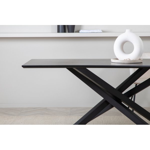 Piazza matbord 180 x 90 cm - Svart Piazza matbord 180 x 90 cm - Svart